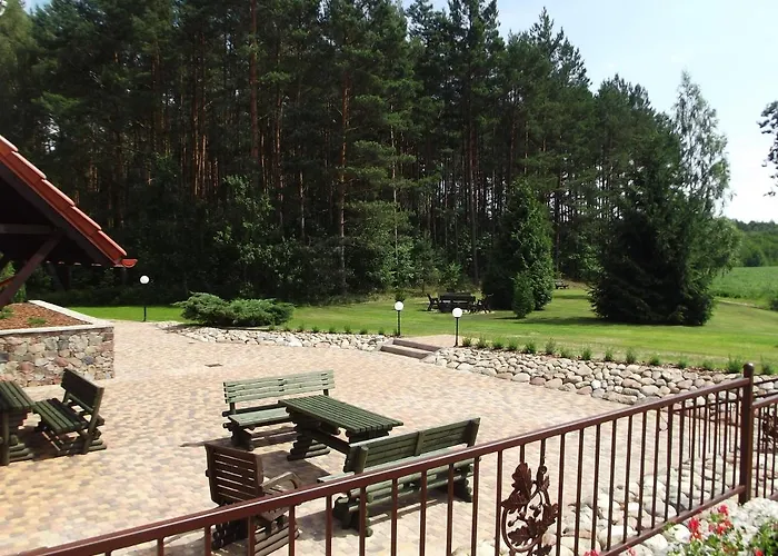 Kwatera W Lesniczowce Czarne Penzion Karszanek