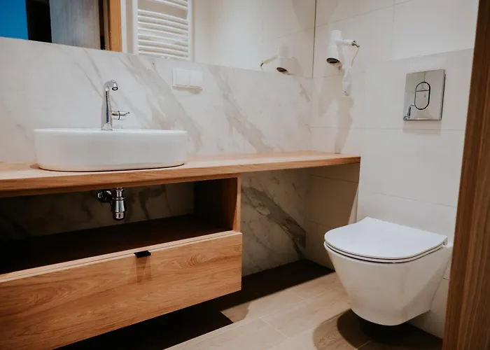 Kwatera W Lesniczowce Czarne Penzion Karszanek