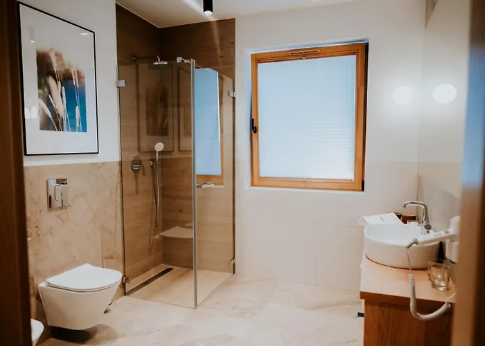 Penzion Kwatera W Lesniczowce Czarne 3*